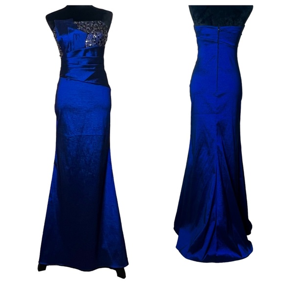 Betsy & Adam Dresses & Skirts - Betsy & Adam Strapless Gown Size 8 NWT
